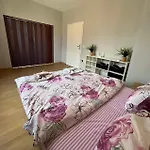 Rio Sunny 2Bdr Apt Near Ndk - Metro - Non-Stop Paid Public Parking